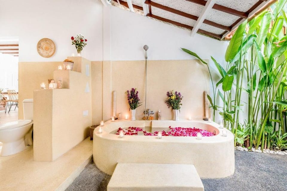 Villa Berlin (6 BDR) with Pool and Garden Villa in Kuta