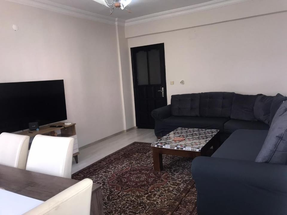 FULLY FURNİSHED FLAT WİTH 3 BEDROOMS ON THE CENTER Apartment in Fethiye