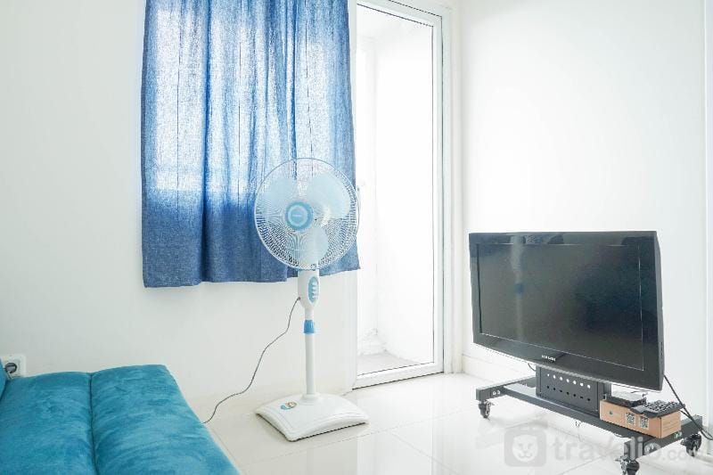 Cozy and Simply 1BR Green Pramuka By Travelio Apartment in Jakarta