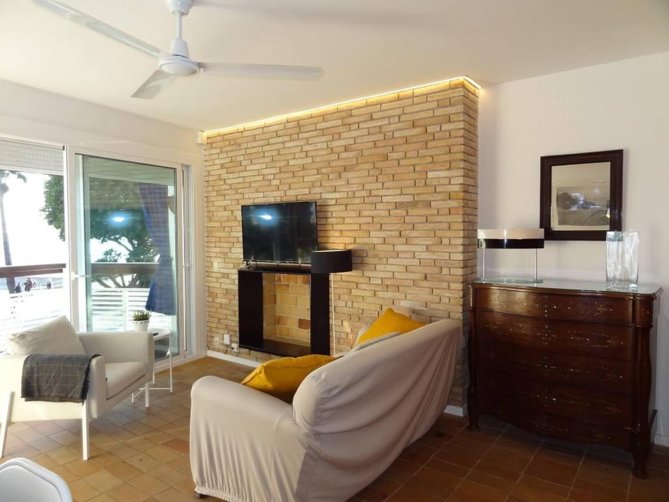 Frente Al Mar Recien Reformado, Penelope Apartment in Sitges