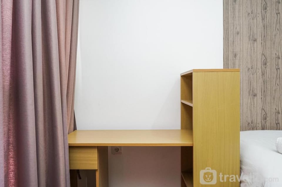 Compact Studio Casa De Parco Apartment By Travelio Apartment in West Java