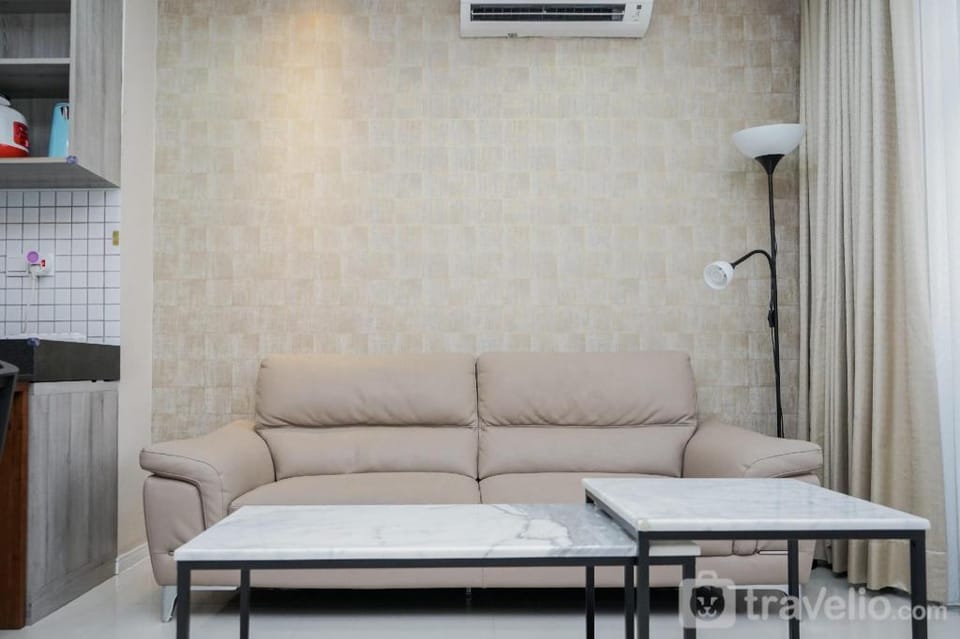 Comfort 2BR Paddington Heights Apt By Travelio Apartment in West Java