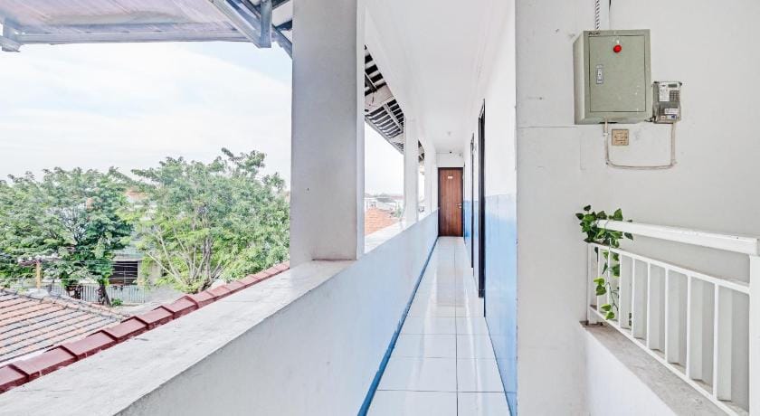 Hotel O Near Mall Ciputra 2 Hotel in Indonesia