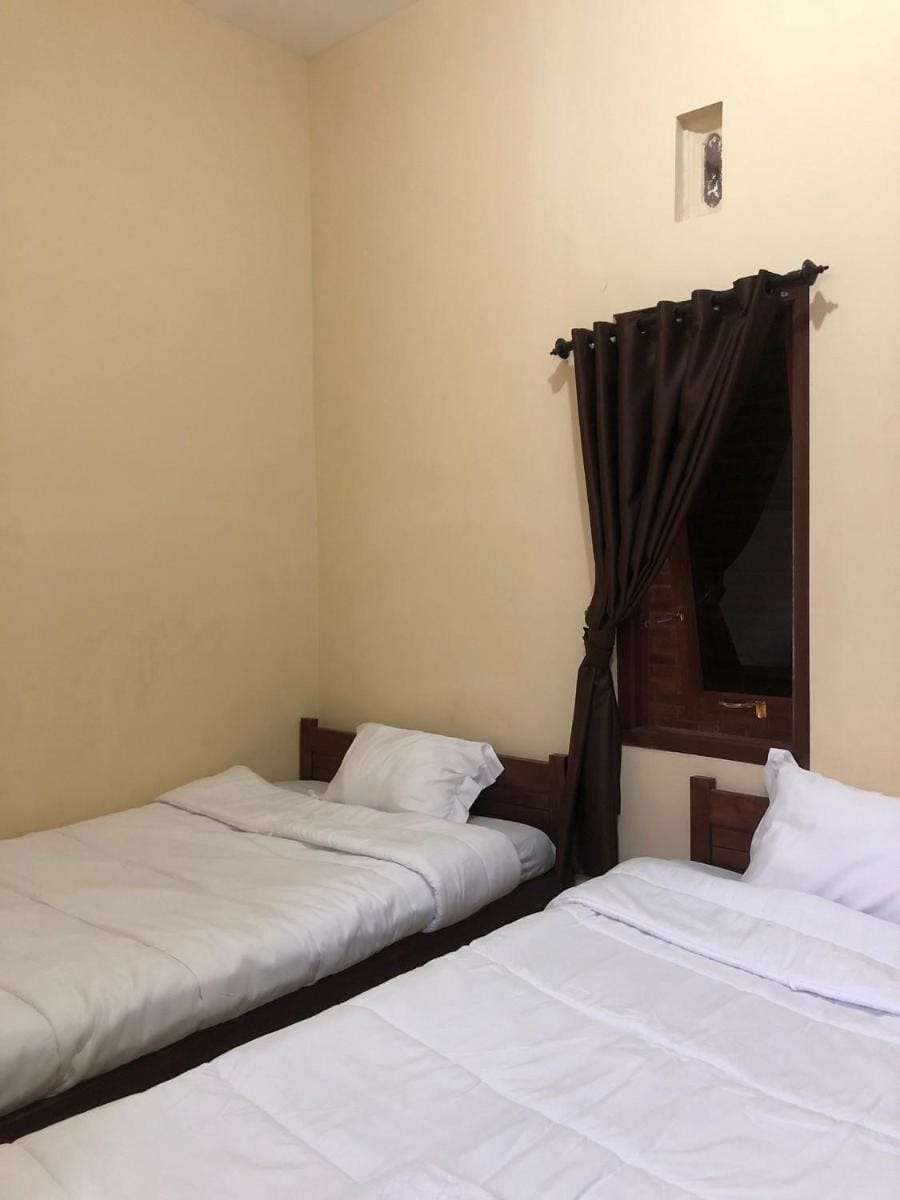 Homestay Mulia Syariah Borobudur Magelang Mitra RedDoorz Hotel in Special Region of Yogyakarta