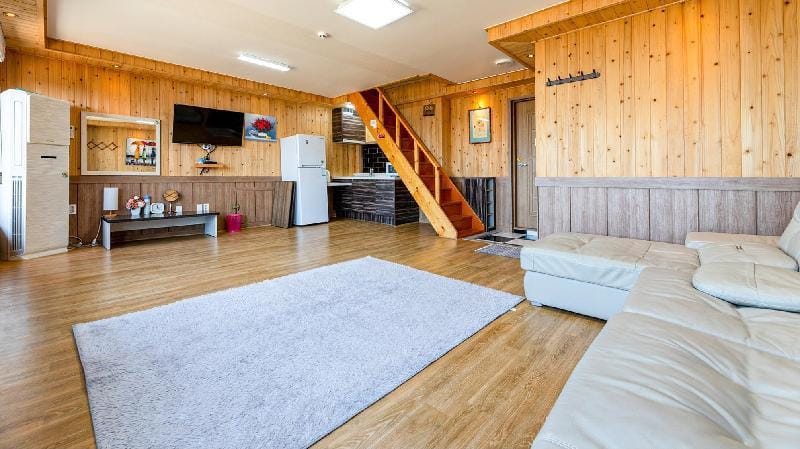 jeju sheyongmok pension Bed and Breakfast in South Korea