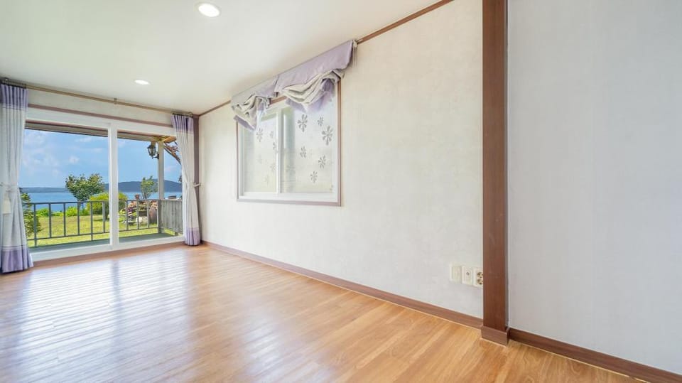 Ganghwa badajeongwon pension Bed and Breakfast in Gyeonggi-do