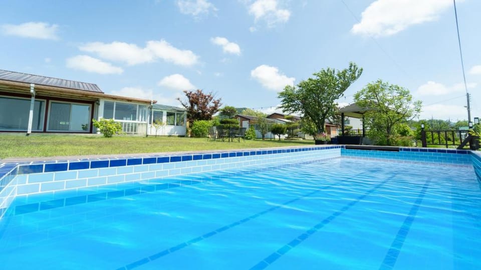 Ganghwa badajeongwon pension Bed and Breakfast in Gyeonggi-do