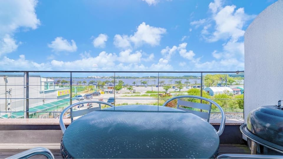 Gangneung Olraeendaol Spa Pension Bed and Breakfast in South Korea