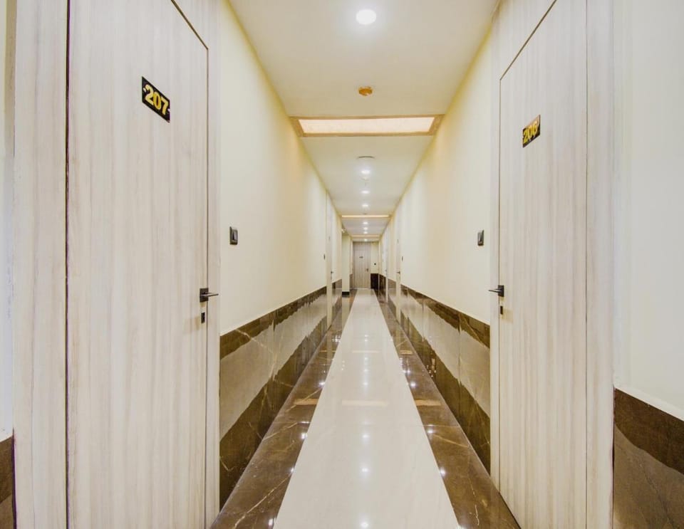 Super Townhouse OAK Seventy Seven Hotel in Kolkata