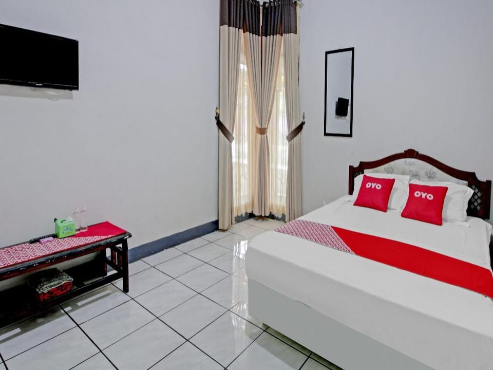 OYO 90543 An-nur Guest House Syariah Hotel in West Java