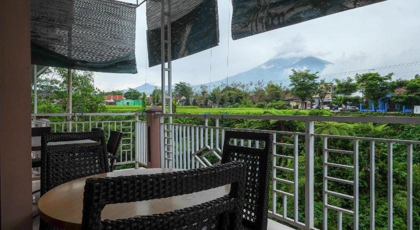 OYO 90516 RGH Syariah Argopeni Hotel in Indonesia