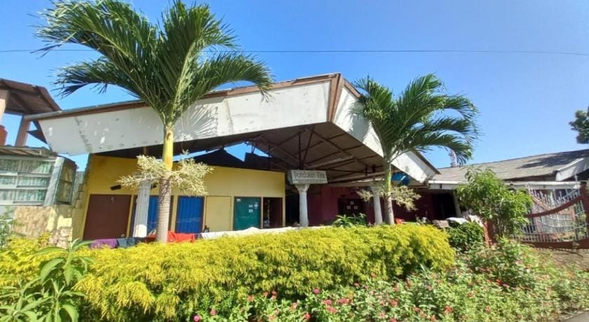 OYO 90555 Vina Pavilion Hotel in Indonesia