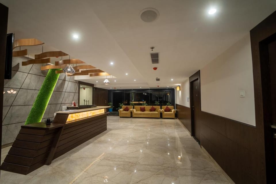 Paras Heights Hotel in West Bengal