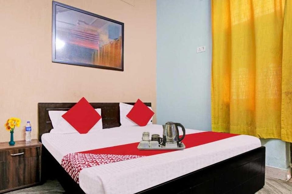 Hotel O Decent Hotel in Delhi