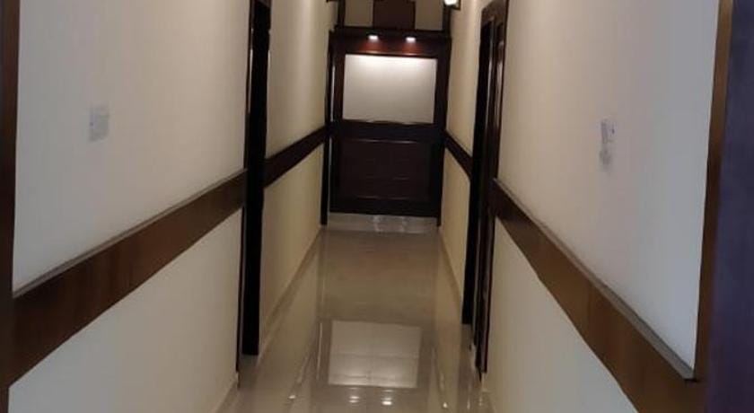 The Royale Palace Hotel in Uttar Pradesh