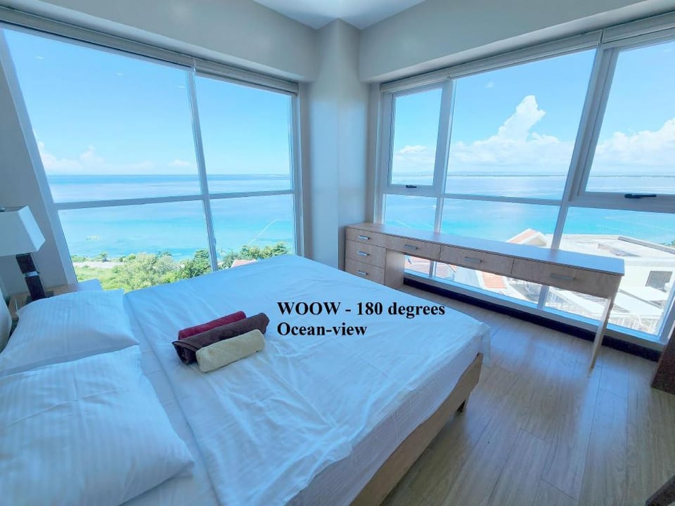 La Mirada Residences 4, Huge 2BR Condo wow seaview Apartment in Lapu-Lapu City