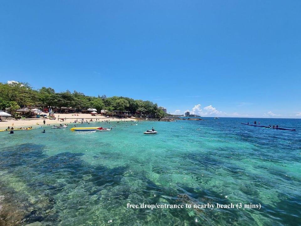 La Mirada Residences 4, Huge 2BR Condo wow seaview Apartment in Lapu-Lapu City