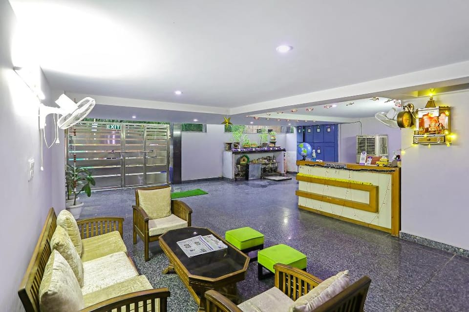 FabHotel White House BNB Hotel in Delhi