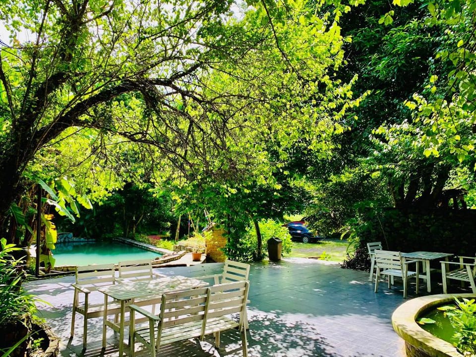 Mường Retreat - Hoa Mai Room with Cultural and Artistic Essence, Hoa Binh Vacation rental in Laos