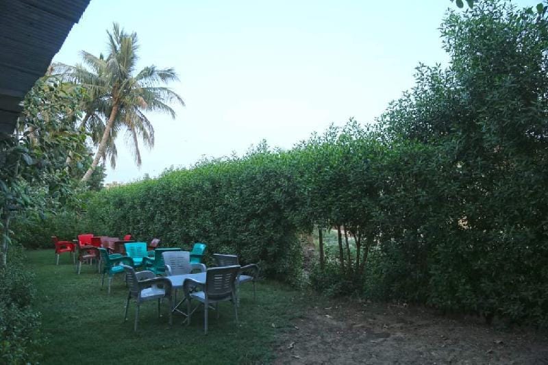 LUXURY INN - DELUXE ROOM Vacation rental in Karachi