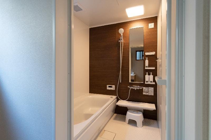 HANASTAY花渓居・松（MATSU）1楼｜大空间｜和室榻榻米｜免费光纤Wi-Fi Vacation rental in Osaka