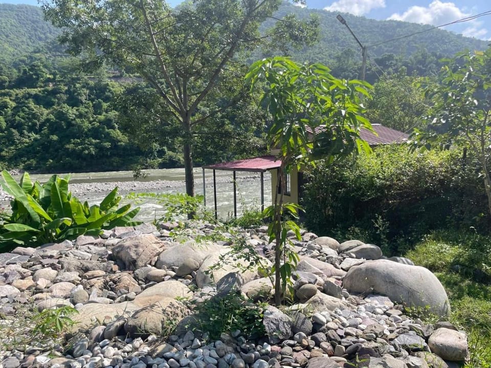 Nayar Valley Retreat Hotel in Uttarakhand