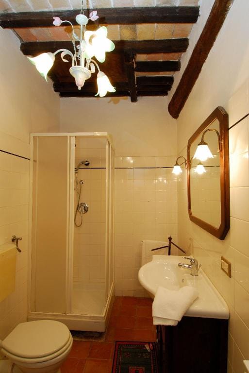 A stay surrounded by greenery - Agriturismo La Piaggia - app 2 bathrooms Apartment in Tuscany
