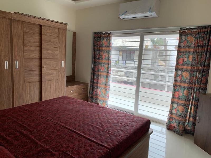 Monarch Holidays Vacation rental in Maharashtra