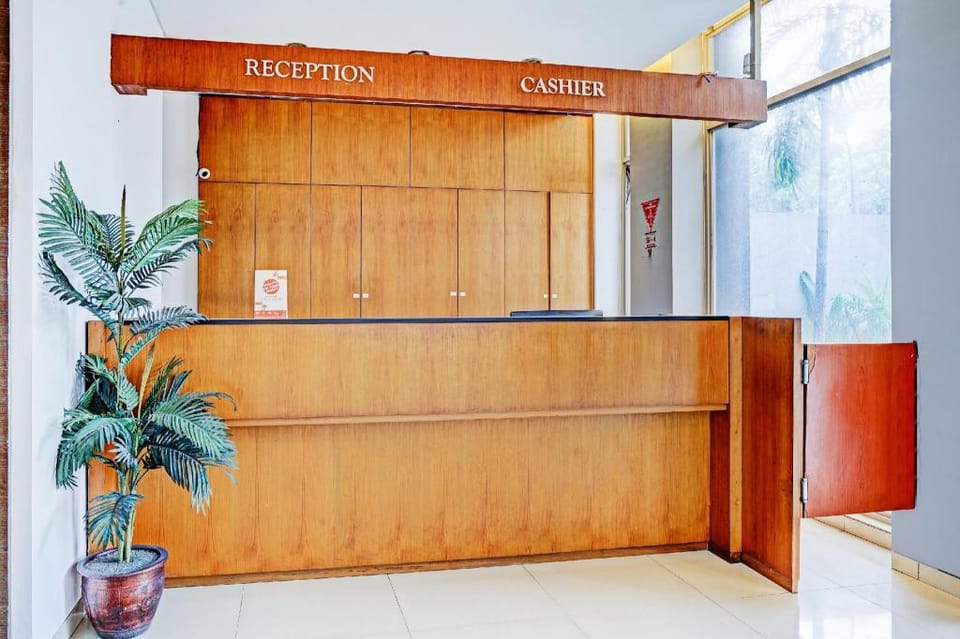 Super OYO Flagship 90501 Hotel Montameri Hotel in Bandung