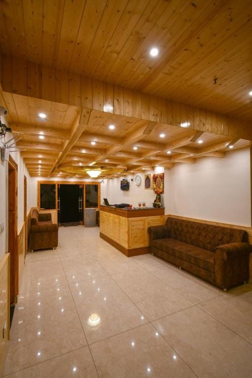 Hotel Mountain Pearl Hotel in Manali