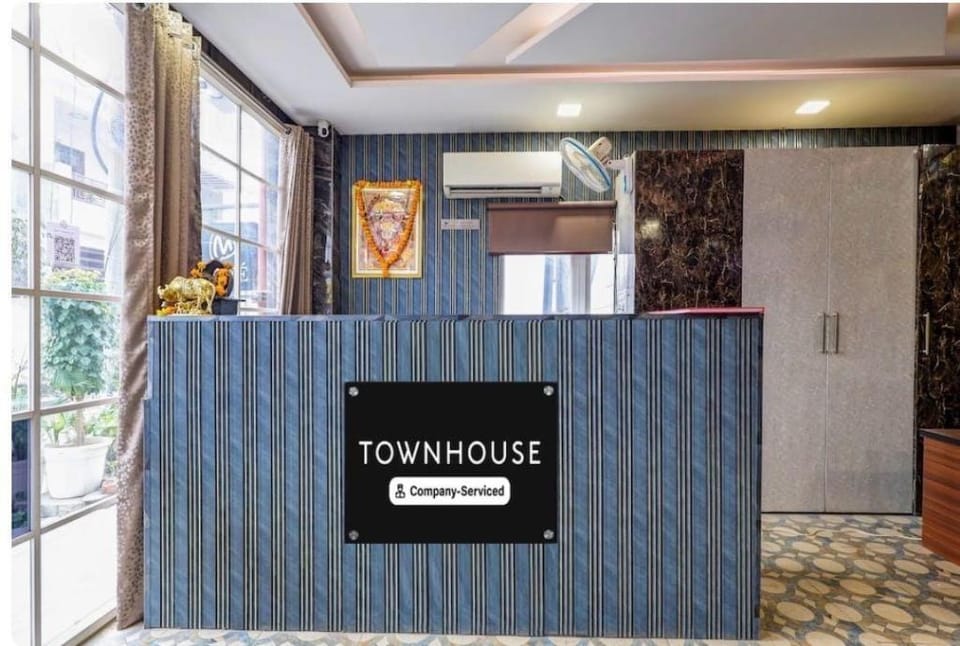 POP 84331H The Arcas Hotel Hotel in Lucknow