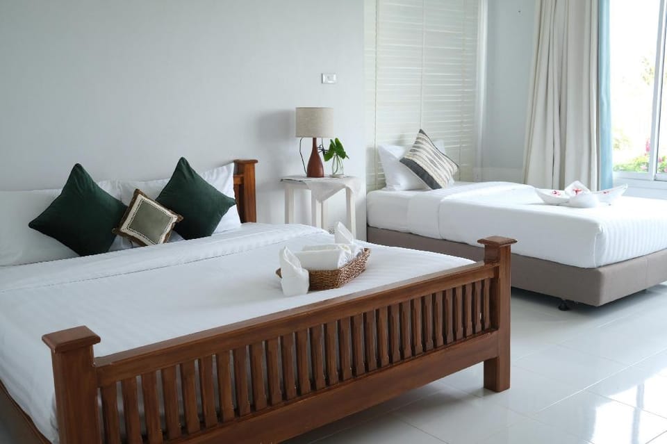Baan Kahabordhi The private villa - บ้านคหบดี Villa in Prachuap Khiri Khan, Thailand