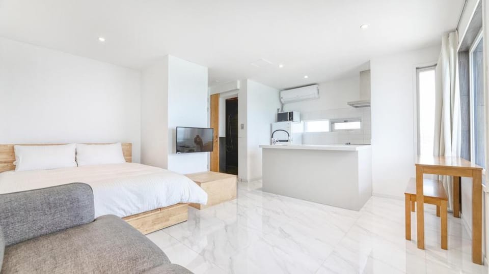Sokcho Moreve Pension Bed and Breakfast in South Korea