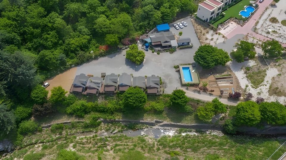 Dalbit Jeongwon Gyegok Private Pension Bed and Breakfast in Gyeonggi-do