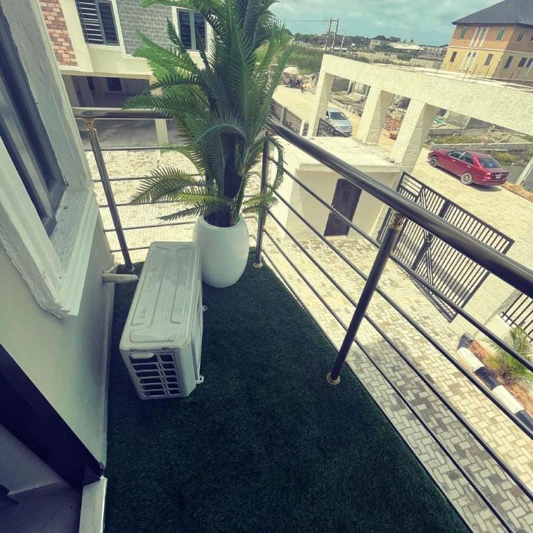 Cozy Home Away From Home Apartment in Lagos, Nigeria