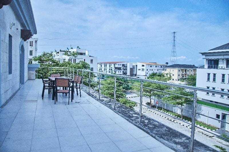 Crystal house shortlets Apartment in Lagos