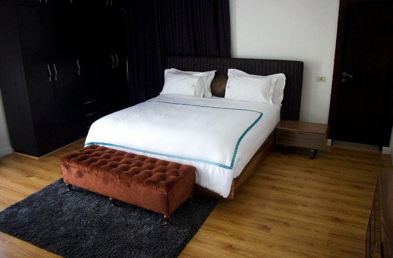 Crystal house shortlets Apartment in Lagos