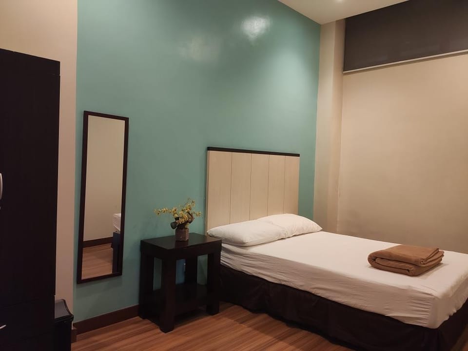 Good for couples or singles 1 Bed/ 1 bath Apartment in Makati