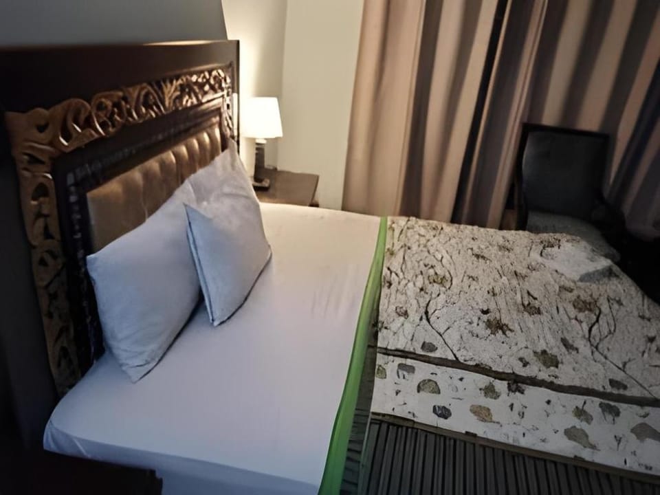 Hotel Versa Apartment and Lodges Lahore Hotel in Lahore