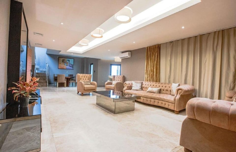 Charleson Luxury Hotel Hotel in Nigeria