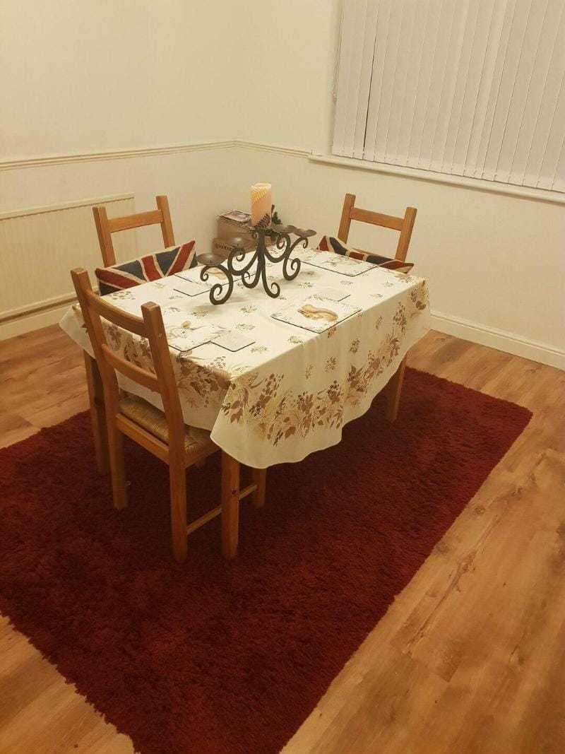Spacious Luxurious Serviced Accommodation  Vacation rental in Doncaster