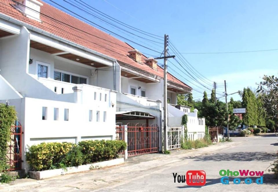 OhoWowGood Home Stay 201 Apartment in Chiang Mai