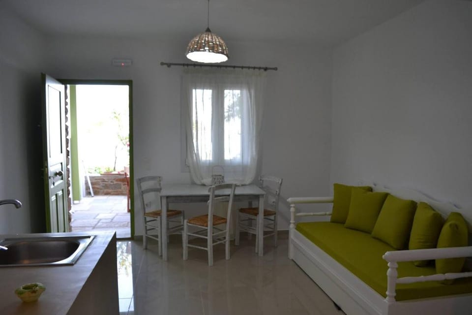 Studio At Villa Ioanna With Gorgeous Sea View Apartment in Decentralized Administration of the Aegean