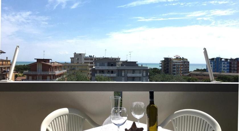 Beautiful Apartment For 4 Persons-pool-tv Apartment in Porto Santa Margherita