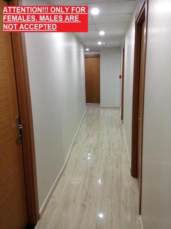 ONLY WOMEN! DOUBLE ROOM. PRIVT BATHROOM. FREE WIFI Apartment in Istanbul