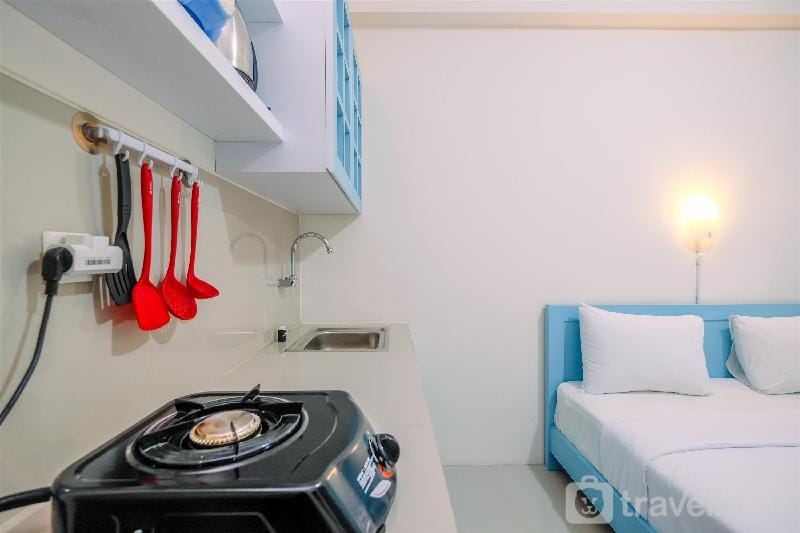 Studio at Bogorienze near The Jungle By Travelio Apartment in West Java