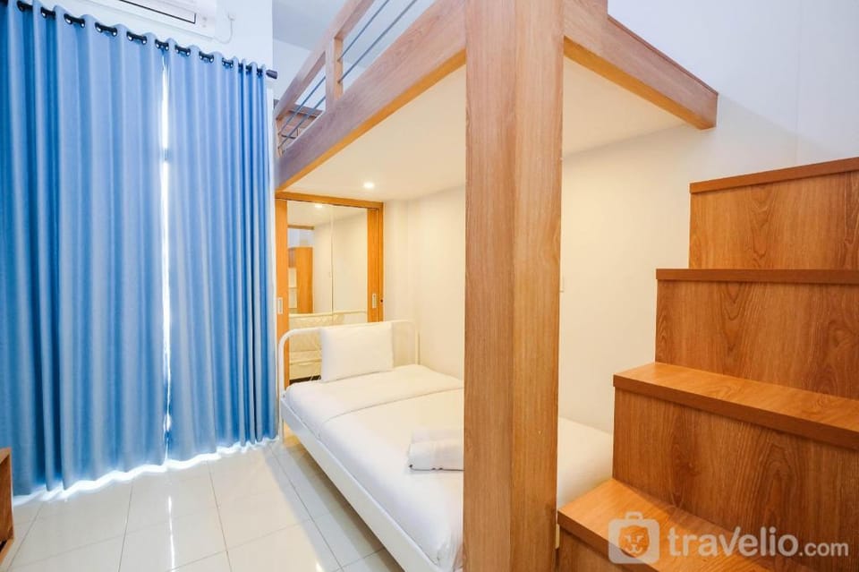 Comfort Studio with Bunk Bed at Dave By Travelio Apartment in Jakarta