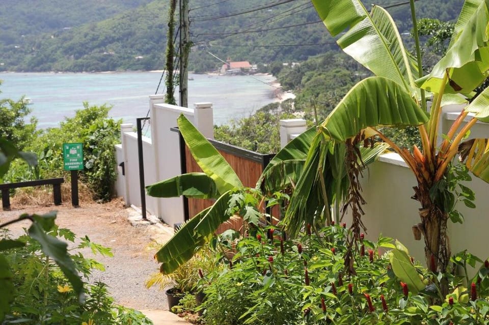 Island Cove Self Catering "LeLou"(sea view) Apartment in Africa
