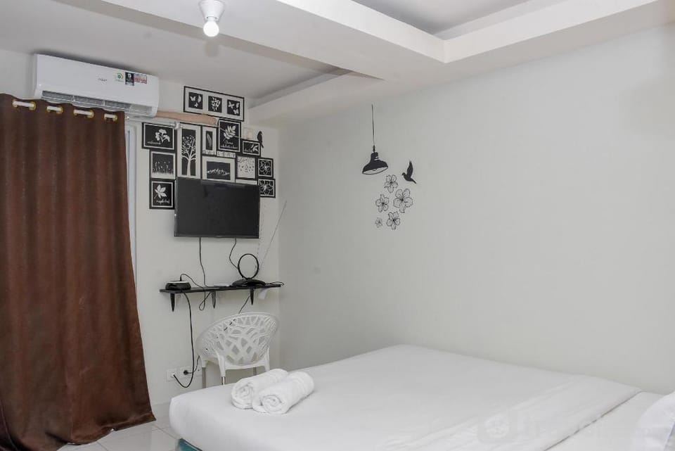 Cozy and Comfy Studio at Amethyst By Travelio Apartment in Jakarta