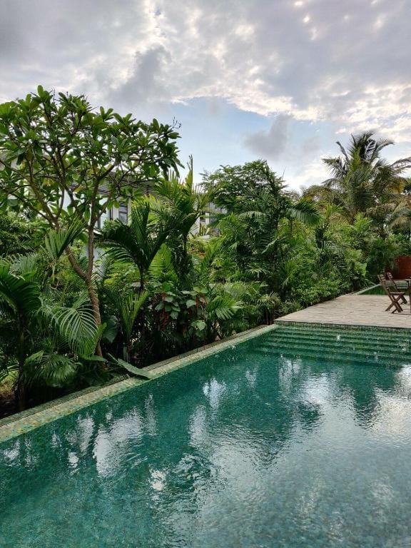 Sun Contemporary private pool villa in North Goa Villa in Candolim